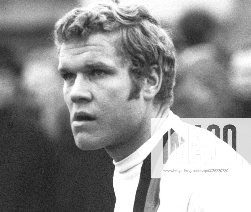 Aus 1. BL Saison 1970 71 Eintracht Braunschweig gegen Bor.M.Gladbach 1:1 am 17.04.1971. Im Foto: Klaus-Dieter Sieloff von Bor. MG.