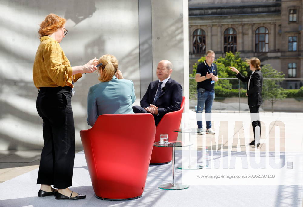 Moderator Tina Hassel, Chancellor Olaf Scholz, Germany, Berlin, ARD Summer Interview with Chancellor Olaf Scholz