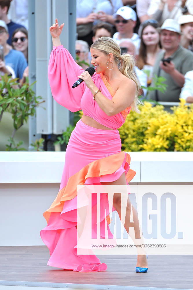 ZDF Fernsehgarten singer Beatrice Egli during the ZDF entertainment show Fernsehgarten on 02 07 2023 in Mainz 20230702MWI79352