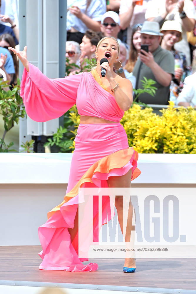 ZDF Fernsehgarten singer Beatrice Egli during the ZDF entertainment show Fernsehgarten on 02 07 2023 in Mainz 20230702MWI79371