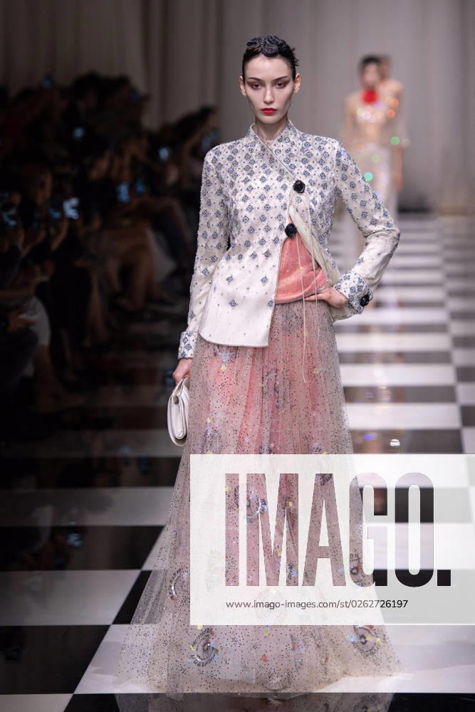 PFW - Giorgio Armani Prive Runway A model walks the runway during the Giorgio Armani Prive Haute couture Fall Winter 2023 2024 show as part of Paris Fashion Week in Paris, France on July 04, 2023. Photo by Aurore Marechal ABACAPRESS.COM Paris France
