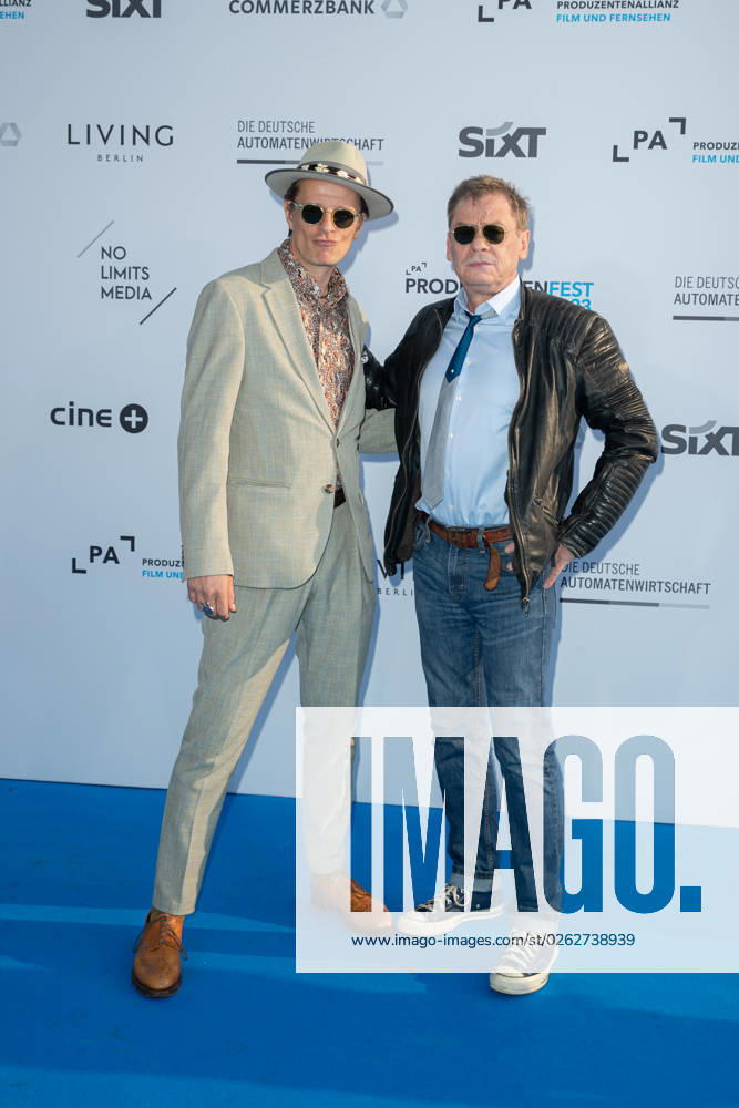 Event Produzentenfest 2023 Alexander Scheer and Sylvester Groth at the Produzentenfest of the Alliance of German Producers Film Television e V on 04 07 2023 at the Tipi am Kanzleramt in Berlin