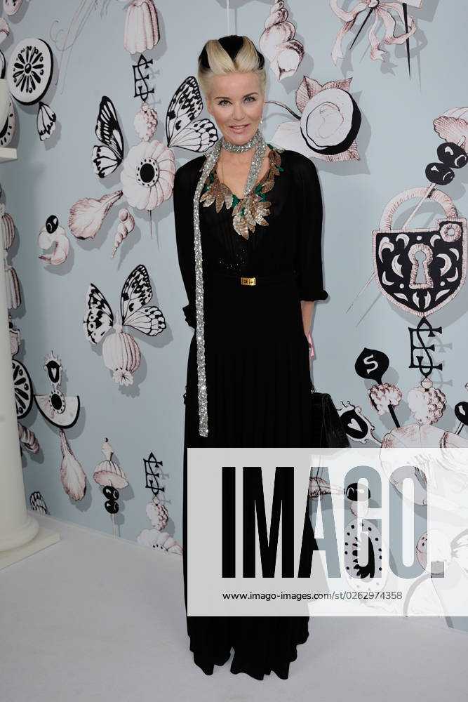 Paris Fashion Week - Schiaparelli Photocall Daphne Guinness attending the Schiaparelli show during Paris Haute-Couture Fashion Week Spring-Summer 2016 on January 25, 2016 in Paris, France. Photo by Aurore Marechal ABACAPRESS.COM Paris Paris France