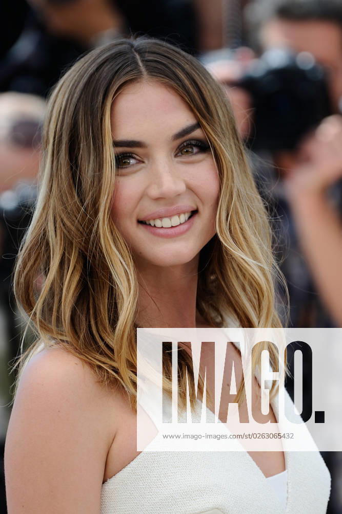 Cannes Hands of Stone Photocall 02 Ana De Armas attending the Hands of Stone Photocall at the Palais Des Festivals in Cannes, France on May 16, 2016, as part of the 69th Cannes Film Festival. Photo by Aurore Marechal ABACAPRESS.COM Cannes France