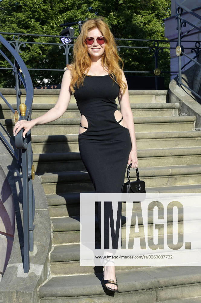 Palina Rojinski at the BMW X Staatsoper Unter den Linden event at the event Staatsoper für alle with Don Carlo as a live broadcast on the Bebelplatz Berlin, 08 07 2023 Foto:xF.xFuturexImage