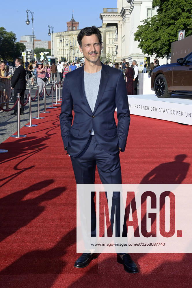 Florian David Fitz at the BMW X Staatsoper Unter den Linden event at the event Staatsoper für alle with Don Carlo as a live broadcast on the Bebelplatz Berlin, 08 07 2023 Foto:xF.xFuturexImage
