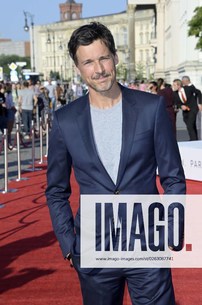 Florian David Fitz at the BMW X Staatsoper Unter den Linden event at the event Staatsoper für alle with Don Carlo as a live broadcast on the Bebelplatz Berlin, 08 07 2023 Foto:xF.xFuturexImage