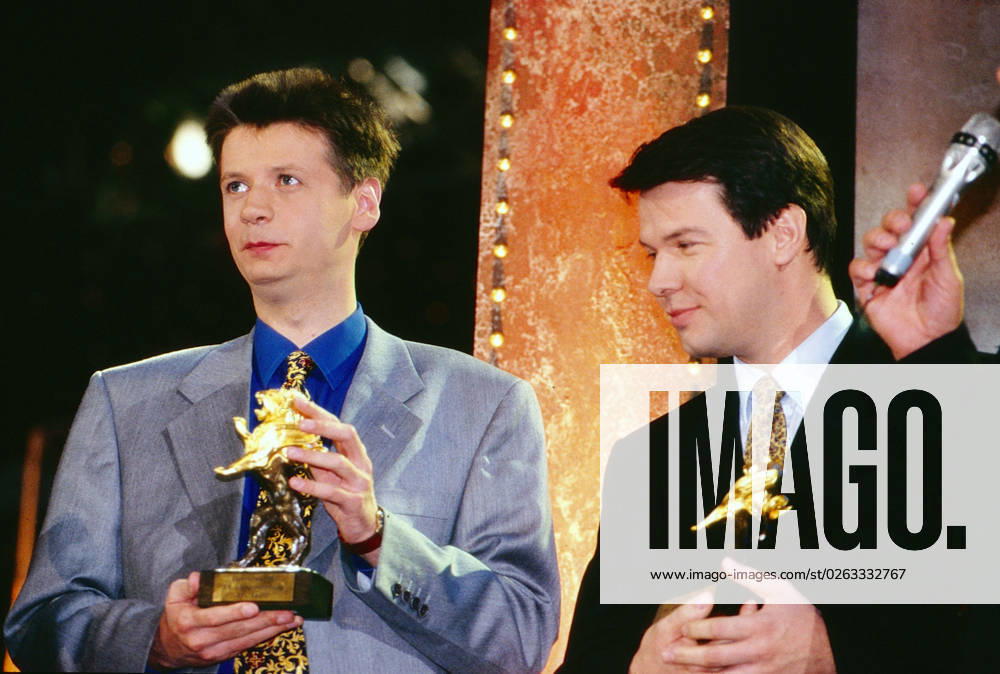 Günther Jauch und Peter Kloeppel als Preisträger bei der Verleihung: Goldener Löwe RTL Fernsehpreis, in Berlin, 1996.