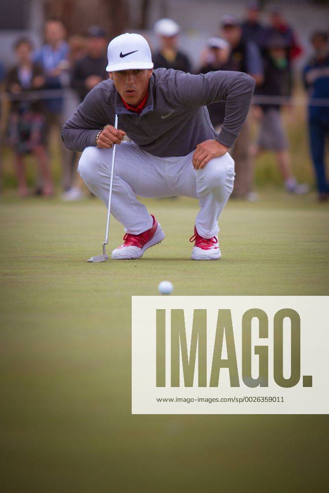 MELBOURNE, VIC - NOVEMBER 27: Thorbjorn Olesen lines up his shot on the final day of the ISPS HANDA World Cup of Golf on November 27, 2016, at Kingston Heath Golf Club in Melbourne, Australia. (Photo by Jason Heidrich Icon Sportswire) GOLF: NOV 27 World Cup of Golf - Final Round Icon161127084