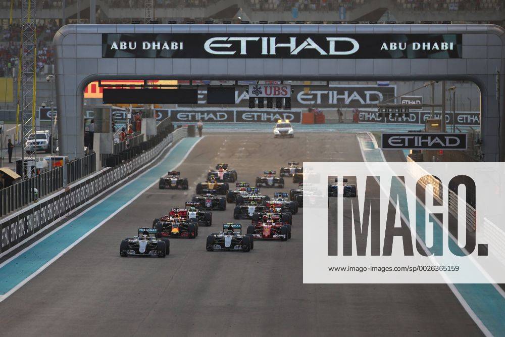 Abu Dhabi Grand Prix, UAE 24 - 27 November 2016 27.11.2016 - Race, Start of the race