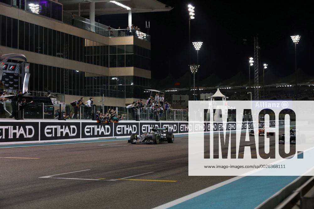 Abu Dhabi Grand Prix, UAE 24 - 27 November 2016 27.11.2016 - Race, Lewis Hamilton (GBR) Mercedes AMG F1 W07 Hybrid race winner and Nico Rosberg (GER) Mercedes AMG F1 W07 Hybrid, 2nd place and champion 2016