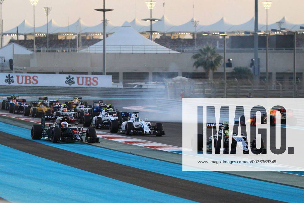 Abu Dhabi, UAE. Formula 1 Grand Prix Abu Dhabi, race day. Sahara Force India VJM09 - Sergio Perez spins out xLeannexBoonx ActionPlus11814918