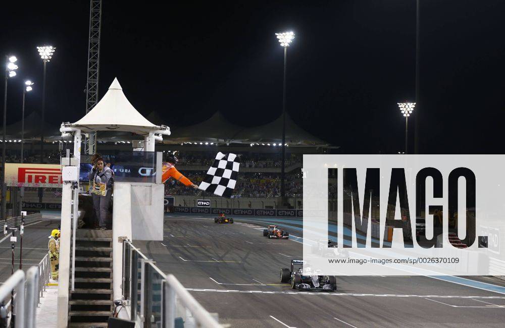 Motorsports: FIA Formula One World Championship WM Weltmeisterschaft 2016, Grand Prix of Abu Dhabi, ZWEIx