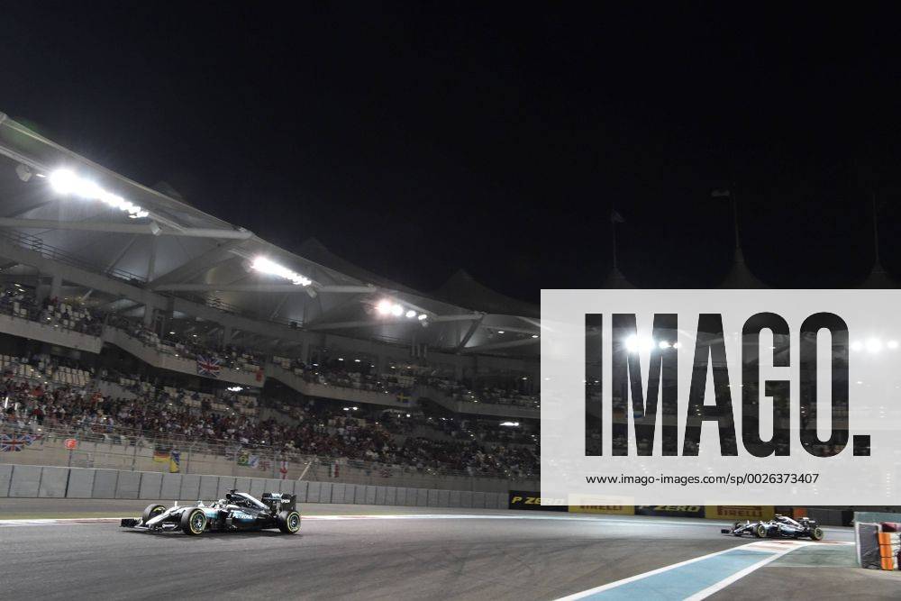 Motorsports: FIA Formula One World Championship WM Weltmeisterschaft 2016, Grand Prix of Abu Dhabi, 44 Lewis Hamilton (GBR, Mercedes AMG Petronas Formula One Team), 6 Nico Rosberg (GER, Mercedes AMG Petronas Formula One Team), ZWEIx