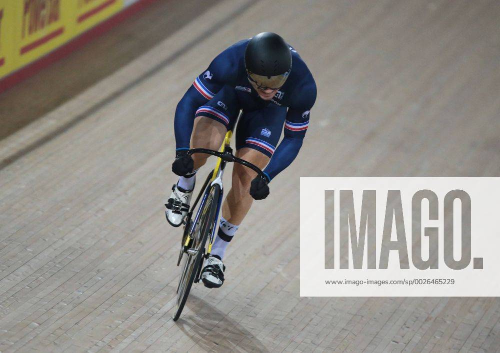 London, United Kingdom - Thomas Copponi of France.in Sprint Omnium 200m Time Trial. during Revolution Cycling Champions League Event at the Velodrome, Lee Valley Velopark, Queen Elizabeth Olympic Park, London, on December 02, 2016 in London, England. Revolution Cycling Champions League Event - ZUMAn230 20161205_zaa_n230_141