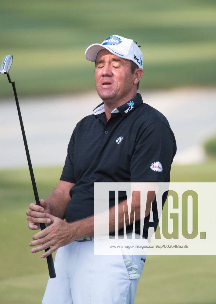 Hong Kong, Hong Kong SAR, China - Australia s Scott Hend misses a putt on the 13th green.Day 1 of the Hong Kong Open Golf at the Hong Kong Golf Club Fanling..Â© . Day 1 of the Hong Kong Open Golf - ZUMAr144 20161208_zap_r144_011