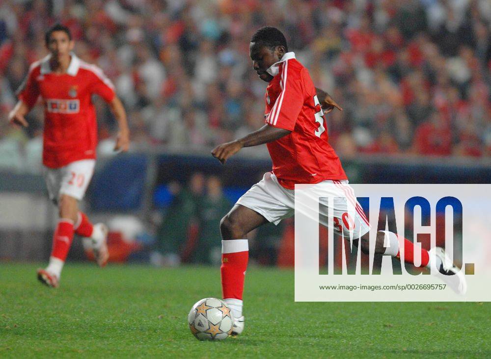 Oct. 25, 2007 - Lisbon, Portugal - 10-24-2007 : LISBON, PORTUGAL UEFA Champions League 2007 2008, Group D: SL Benfica vs Celtic Glasgow. In picture: Freddy Adu (Benfica). . ALVARO LSIDORO-LisbonFILES- K55313 FREDDYADU CITYFILE - ZUMAg49_ 75648711st