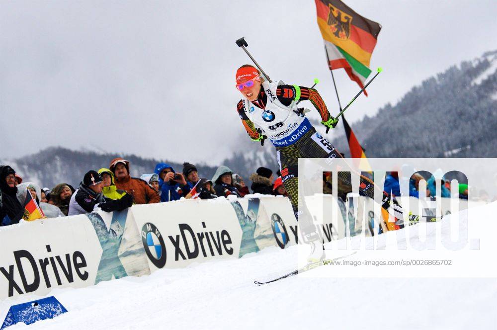BIATHLON Ruhpolding Bayern GER 14.01.2017 IBU WORLD CUP Chiemgau Arena SPRINT Damen Frauen Women 7,5 km DAHLMEIER Laura GER