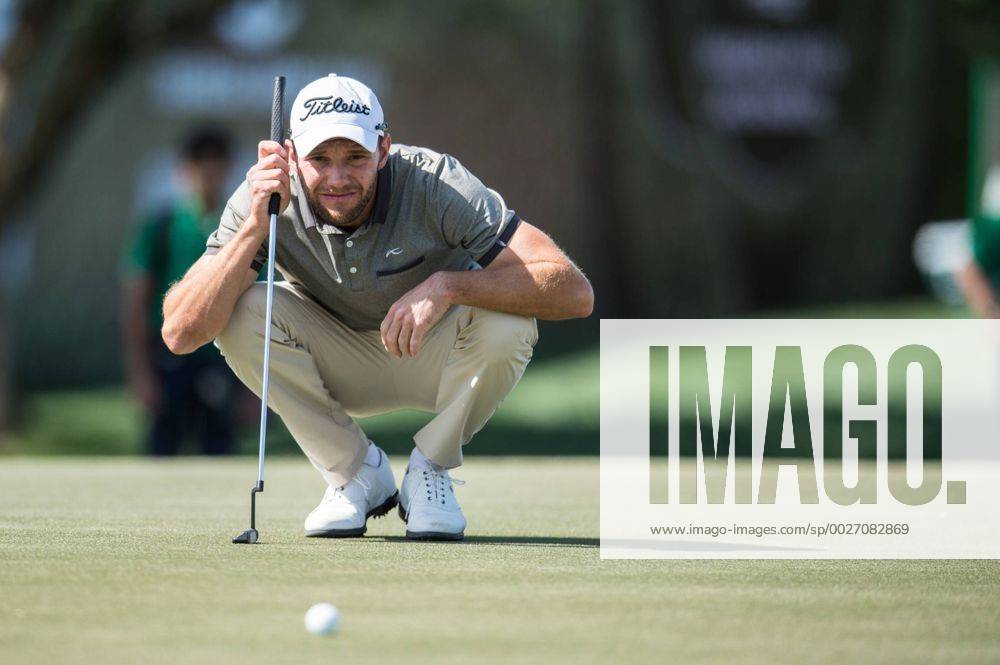 - SPORT Maximillian Kieffer of Germany lines up a putt with his caddy during the PGA Golf Herren European Tour Dubai Desert Classic Tournament Day 3 at the Emirates Golf Club, Dubai, UAE on 4 February 2017.