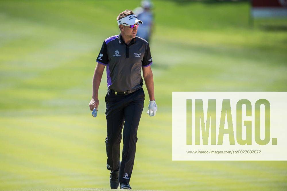 Ian Poulter of England during the PGA Golf Herren European Tour Dubai Desert Classic Tournament Day 3 at the Emirates Golf Club, Dubai, UAE on 4 February 2017.
