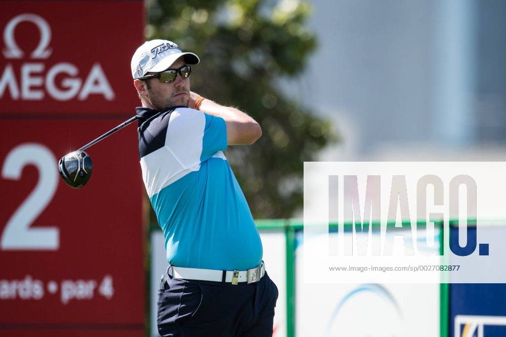 Matthew Southgate of England tees off during the PGA Golf Herren European Tour Dubai Desert Classic Tournament Day 3 at the Emirates Golf Club, Dubai, UAE on 4 February 2017.