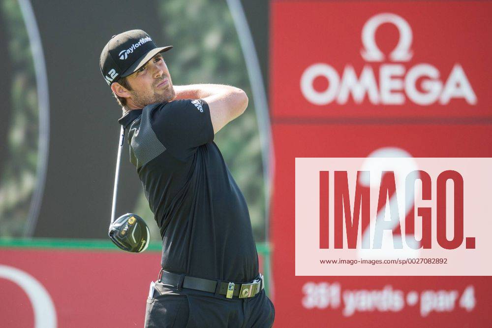 Nacho Elvira of Spain tees off during the PGA Golf Herren European Tour Dubai Desert Classic Tournament Day 3 at the Emirates Golf Club, Dubai, UAE on 4 February 2017.