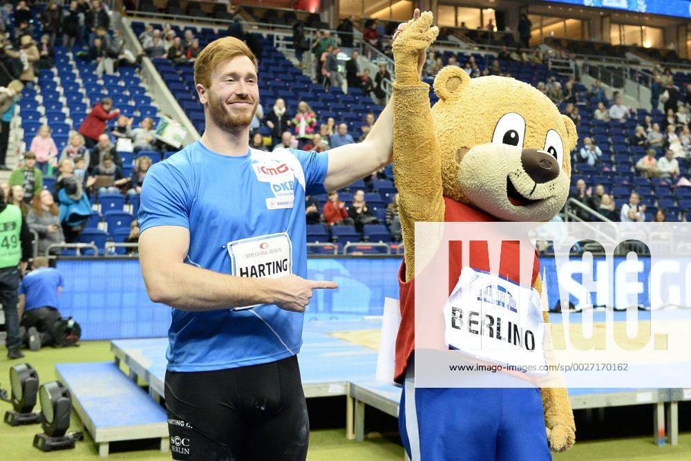 - SPORT ISTAF Indoor 2017, DIskuswurf Männer, Christoph Harting (Deutschland) wird Sieger beim ISTAF Indoor 2017,