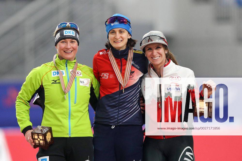 Speed skating Eisschnelllauf - ISU World Cup PyeongChang PYEONGCHANG,SOUTH KOREA,11.FEB.17 - SPEED SKATING, ISU World Cup, 5000 ladies, medal ceremony. Image shows Claudia Pechstein (GER), Martina Sablikova (CZE) and Ivanie Blondin (CAN). GEPAxpictures Klansek