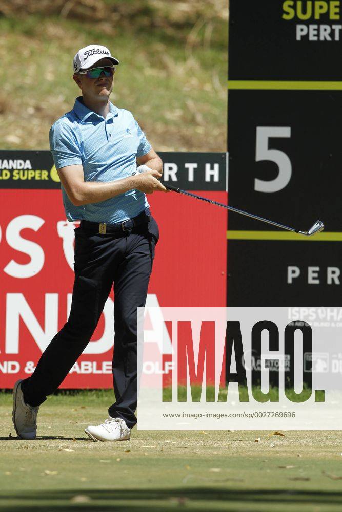 February 18th 2017, Lake Karrinyup Country Club, Perth, Western Australia, Australia; ISPS Handa World Super 6 Perth Golf Tournament Day 3 Ben Eccles (AUS) watches his shot off the par 3 5th hole during his round on day 3 Woodleyx ActionPlus11847418