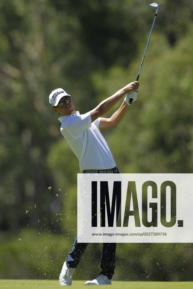February 18th 2017, Lake Karrinyup Country Club, Perth, Western Australia, Australia; ISPS Handa World Super 6 Perth Golf Tournament Day 3 Jason Scrivener (AUS) plays an approach shot on the 4th fairway during his round on day 3 Woodleyx ActionPlus11847455