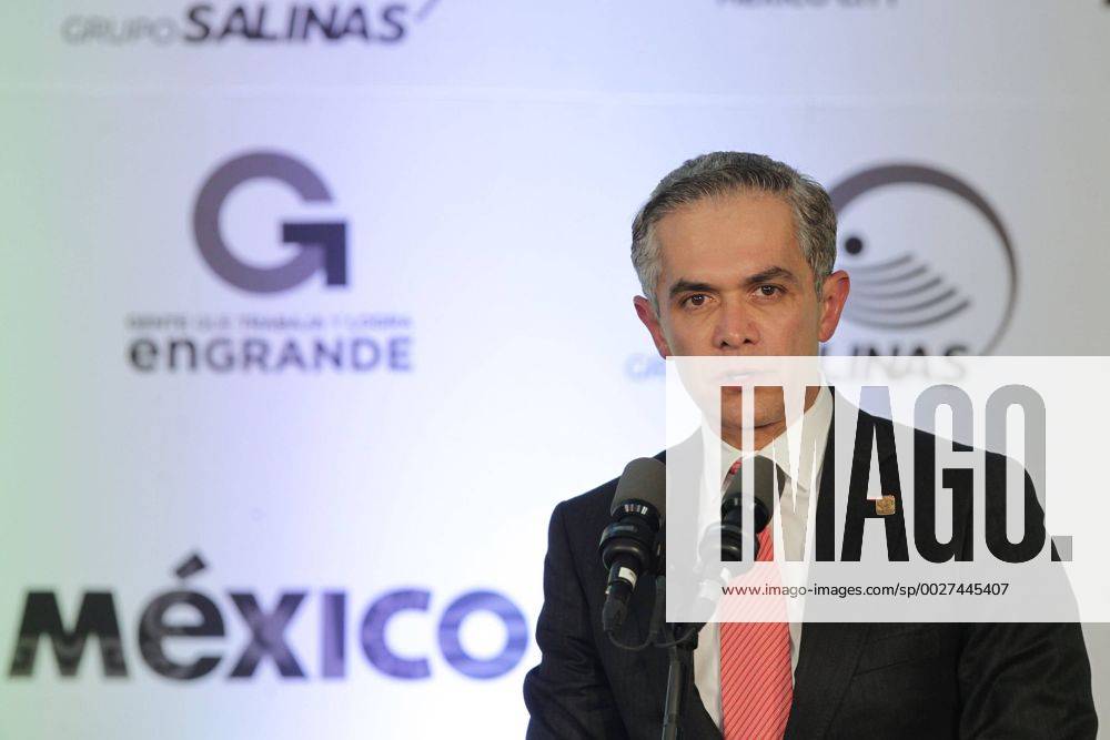 Mexico City s Chief of Government Miguel Angel Mancera speaks during a press conference PK Pressekonferenz before the Mexico Golf Championship at the Chapultepec Club in Mexico City, Mexico, 01 March 2017. The competition will be celebrated between the 2 and 5 March. MEXICO GOLF CHAMPIONSHIP !ACHTUNG: NUR REDAKTIONELLE NUTZUNG!