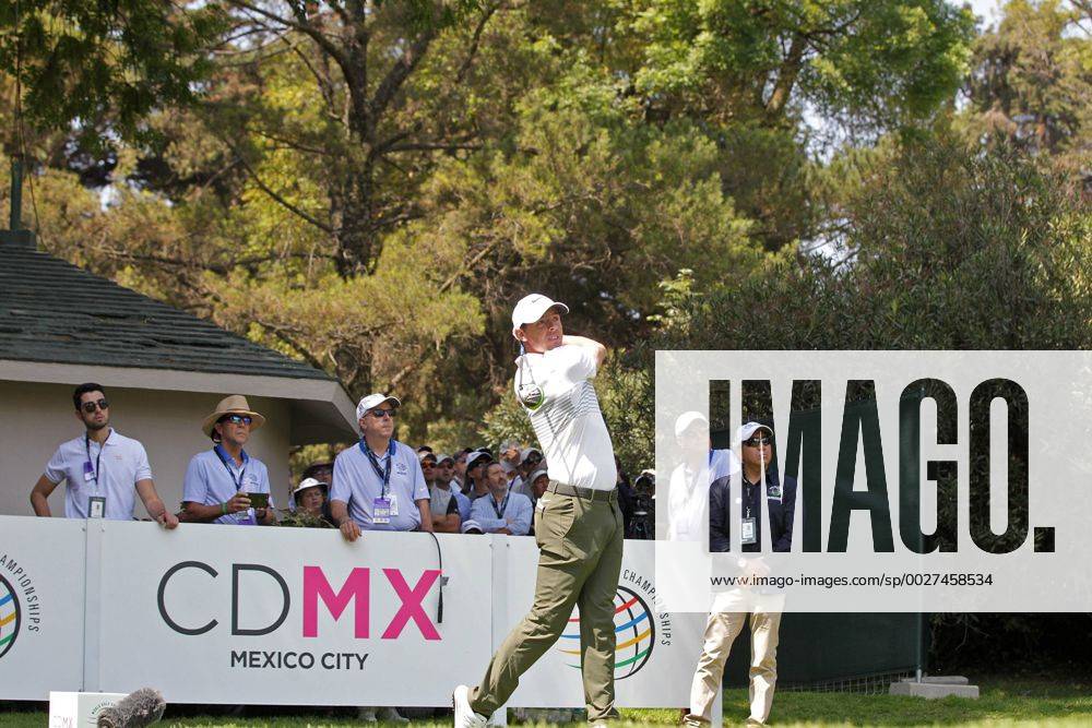 Irish golfer Rory Mcllroy in action during the first day of the Mexico Golf Championship 2017 at the Chapultepec Golf Club in Mexico City, Mexico, 02 March 2017. The championship takes place between the 02 and 05 March. WGC MEXICO CHAMPIONSHIP 2017 !ACHTUNG: NUR REDAKTIONELLE NUTZUNG!