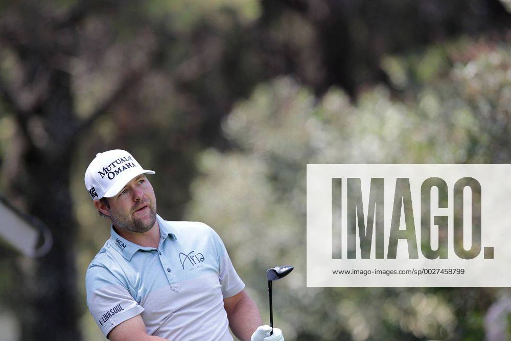 US golfer Ryan Moore in action during the first day of the Mexico Golf Championship 2017 at the Chapultepec Golf Club in Mexico City, Mexico, 02 March 2017. The championship takes place between the 02 and 05 March. WGC MEXICO CHAMPIONSHIP 2017 !ACHTUNG: NUR REDAKTIONELLE NUTZUNG!