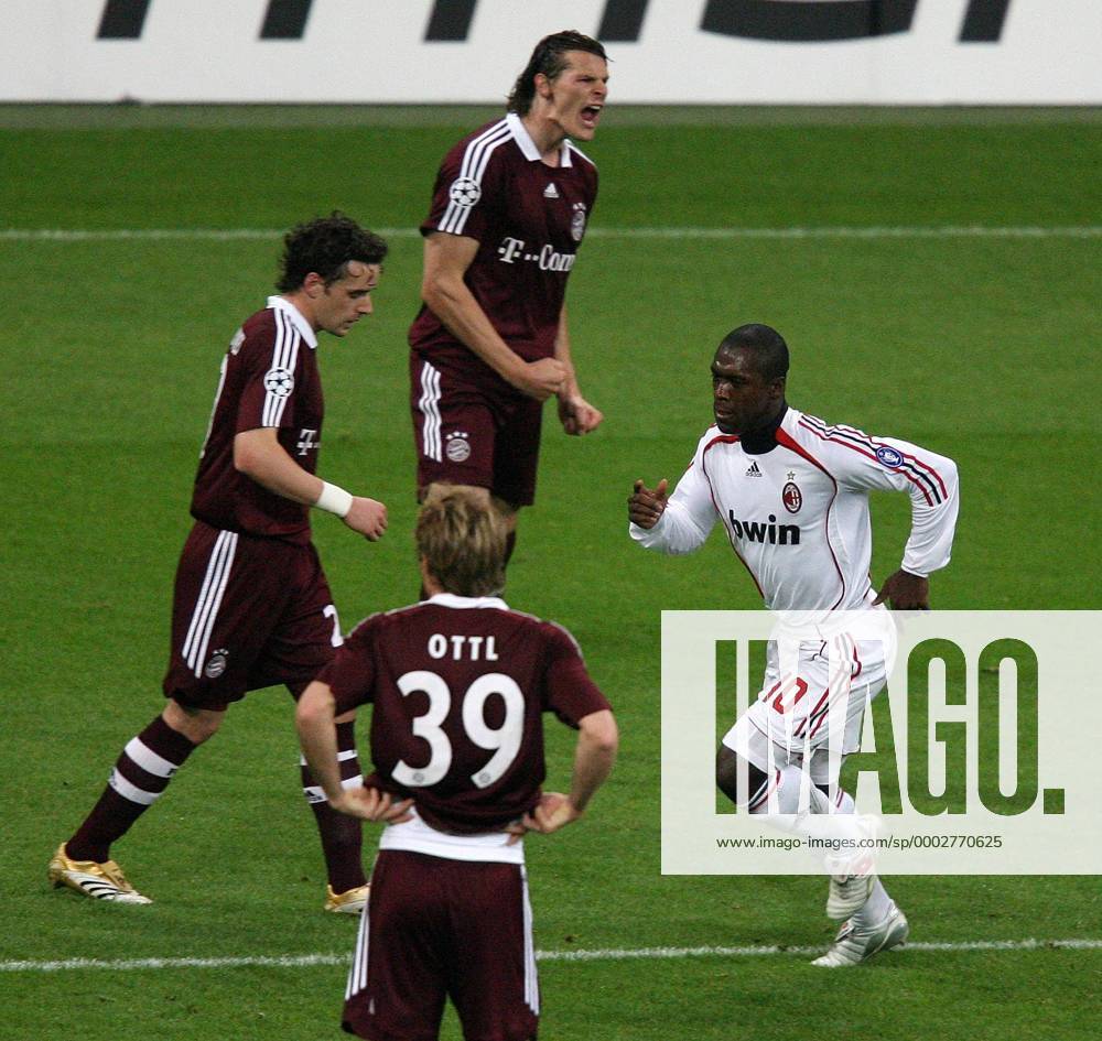 Clarence Seedorf (AC Mailand, re.) - Torjubel, daneben enttäuschte Bayern v.li.: Owen Hargreaves, Andreas Ottl und Daniel van Buyten - Fußball EC 1 Herren Champions League 2006 2007, FC Bayern München - AC Mailand 0:2, Viertelfinale, Milan Gruppe München Fußball EC 1 Herren Champions League 2006 2007, FC Bayern München - AC Mailand 0:2, Viertelfinale, Milan Gruppe München