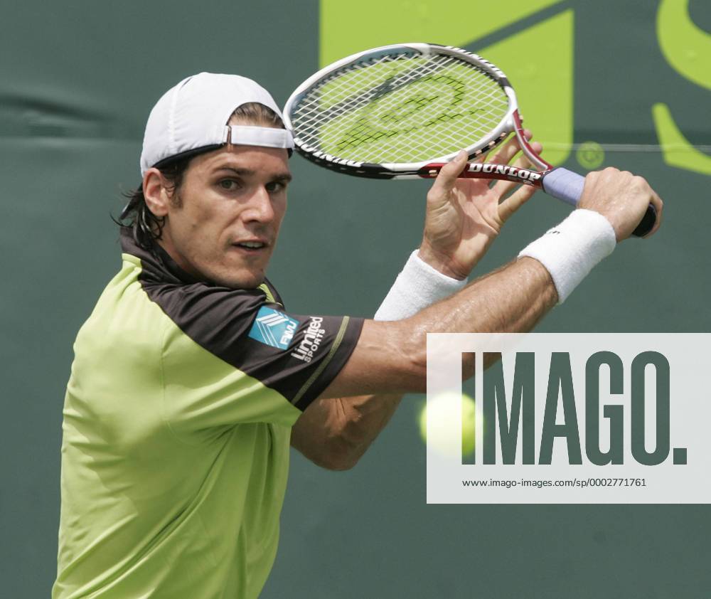 Thomas Haas (Deutschland) fixiert den Ball Tennis Herren Sony Ericsson Open 2007, ATP Tour Einzelbild Key Biscayne Miami Tennis Herren Sony Ericsson Open 2007, ATP Tour Einzelbild Key Biscayne Miami