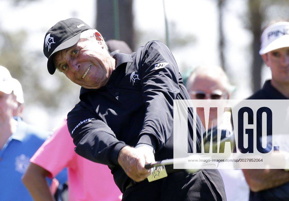 Gary Player hits a tee shot while playing a practice round at the 2017 Masters Tournament at Augusta National Golf Club in Augusta, Georgia on April 2, 2017. AUG20170402107 JOHNxANGELILLO