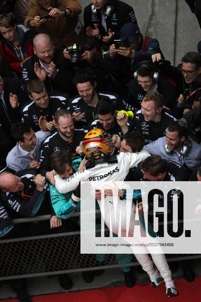 Chinese Grand Prix, Shanghai 06 - 09 April 2017 09.04.2017 - Race, Lewis Hamilton (GBR) Mercedes AMG F1 W08 race winner