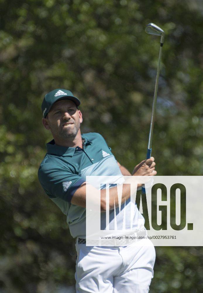 Sergio Garcia hits off the fourth tee box during the fourth round of the 2017 Masters Tournament at Augusta National Golf Club in Augusta, Georgia on April 9, 2017. AUG20170409316 KEVINxDIETSCH