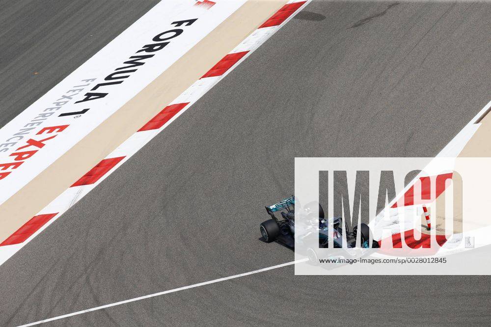 Motorsports: FIA Formula One World Championship WM Weltmeisterschaft 2017, Grand Prix of Bahrain, 77 Valtteri Bottas (FIN, Mercedes AMG Petronas) Sakhir Bahrain ZWEIx