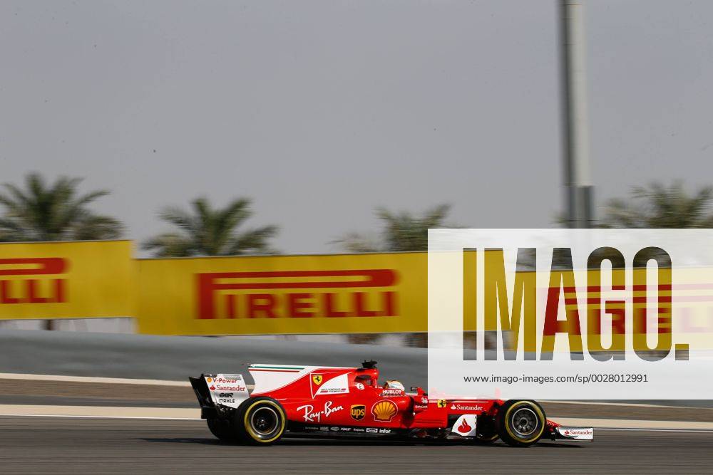 5 Sebastian Vettel (GER, Scuderia Ferrari), Motorsports: FIA Formula One World Championship WM Weltmeisterschaft 2017, Grand Prix of Bahrain, Sakhir Bahrain ZWEIx