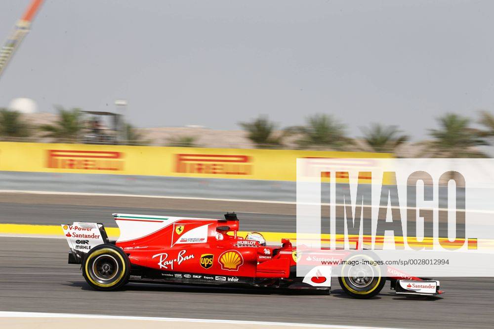 5 Sebastian Vettel (GER, Scuderia Ferrari), Motorsports: FIA Formula One World Championship WM Weltmeisterschaft 2017, Grand Prix of Bahrain, Sakhir Bahrain ZWEIx