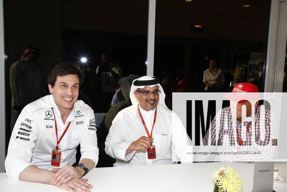 - SPORT Motorsports: FIA Formula One World Championship WM Weltmeisterschaft 2017, Grand Prix of Bahrain, Niki Lauda (AUT, Mercedes AMG Petronas Formula One Team),Toto Wolff (AUT, Mercedes AMG Petronas Formula One Team) Sakhir Bahrain ZWEIx