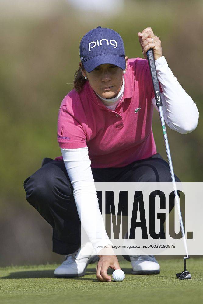 Spanish golfer Azahara Munoz during the first day of the Mediterranean Ladies Golf Open at Terramar Golf Club in Sitges, Barcelona, northeastern Spain, 20 April 2017. The tournament tuns until the upcoming 23 April. MEDITERRANEAN LADIES OPEN !ACHTUNG: NUR REDAKTIONELLE NUTZUNG!