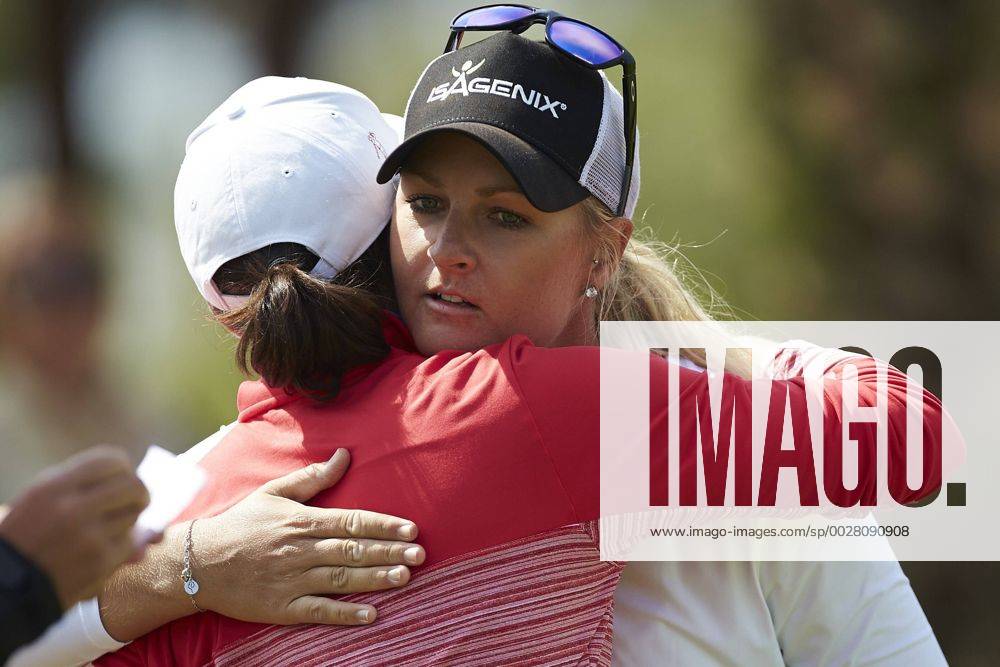 Swiss golfer Anna Nordqvist (L) greets Spanish Carlota Ciganda during the first day of the Mediterranean Ladies Golf Open at Terramar Golf Club in Sitges, Barcelona, northeastern Spain, 20 April 2017. The tournament tuns until the upcoming 23 April. MEDITERRANEAN LADIES OPEN !ACHTUNG: NUR REDAKTIONELLE NUTZUNG!