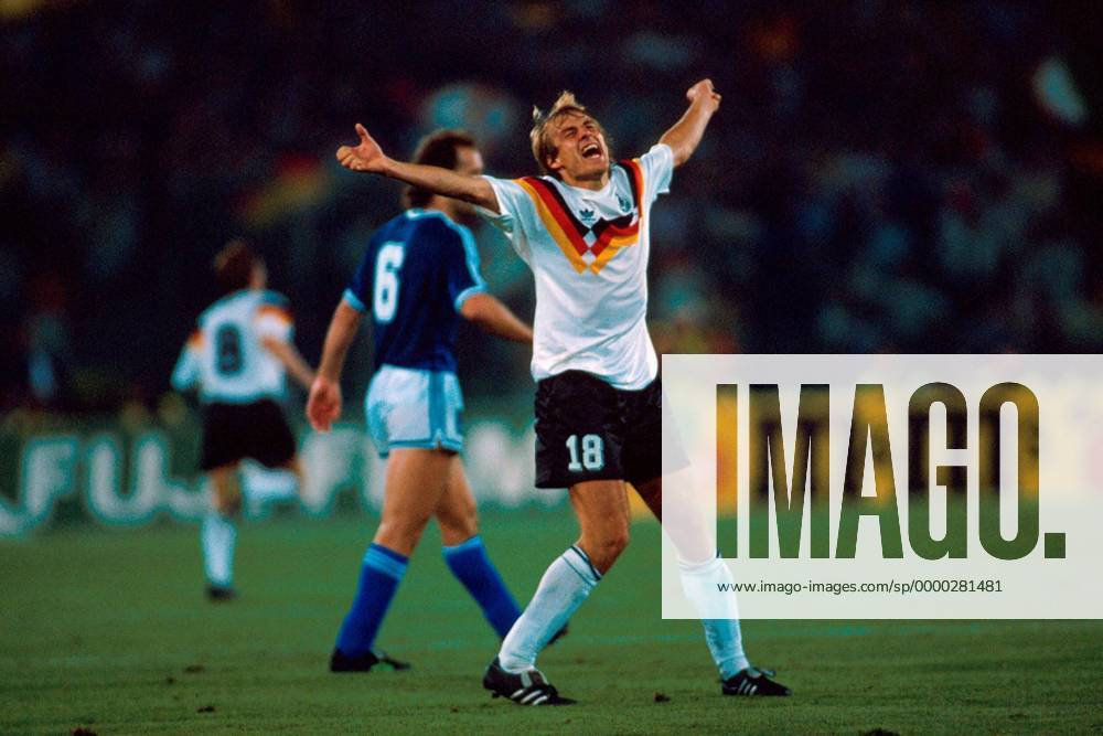 Jürgen Klinsmann (Deutschland) glücklich Fußball WM Herren Weltmeisterschaft 1990, Finale, Länderspiel, Nationalmannschaft, Nationalteam, Nationaltrikot Einzelbild Stadio Olimpico, Olympiastadion Rom Glück Freude