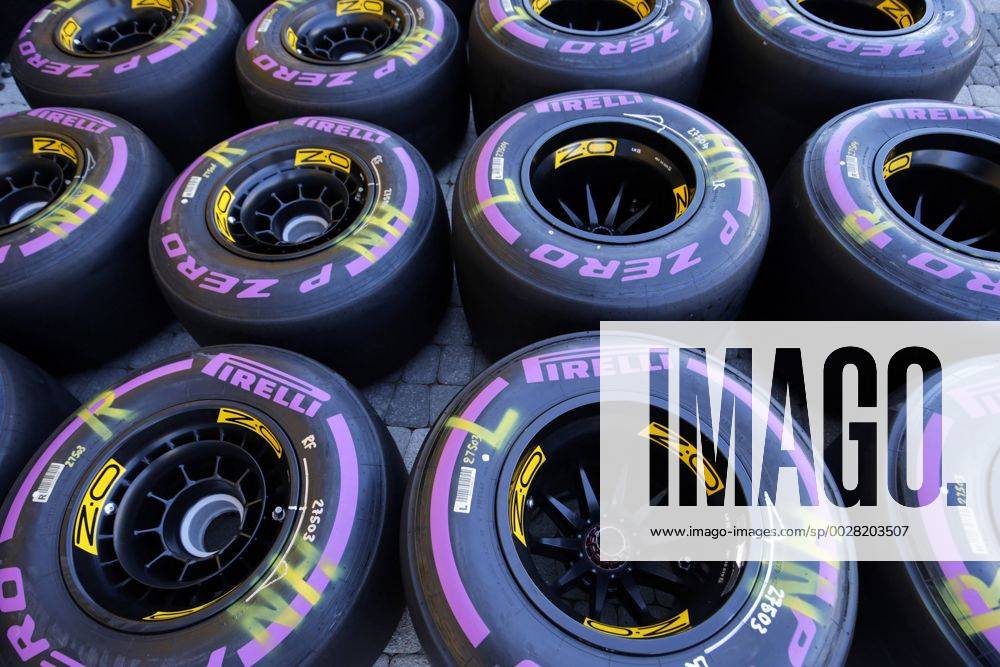 Formel 1, GP von Russland Russian Grand Prix, Sochi 27 - 30 April 2017 27.04.2017 - Pirelli Tyres and OZ Wheels