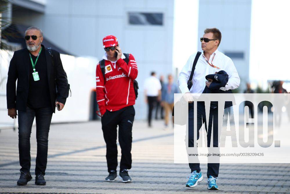 Russian Grand Prix, Sochi 27 - 30 April 2017 28.04.2017 - Kimi Raikkonen (FIN) Scuderia Ferrari SF70H and Mika Salo (FIN), FIA Steward