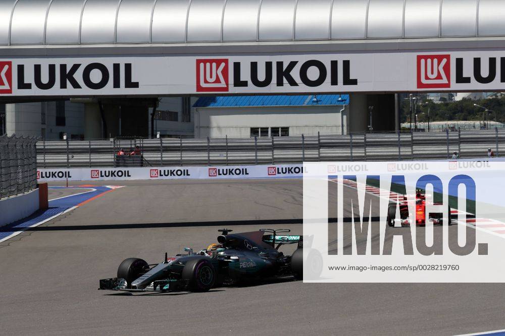 Russian Grand Prix, Sochi 27 - 30 April 2017 29.04.2017 - Free Practice 3, Lewis Hamilton (GBR) Mercedes AMG F1 W08 and Kimi Raikkonen (FIN) Scuderia Ferrari SF70H