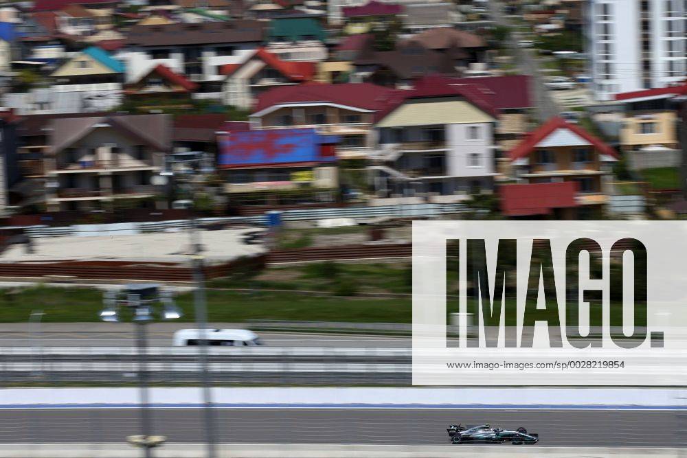 Motorsports: FIA Formula One World Championship WM Weltmeisterschaft 2017, Grand Prix of Russia, 77 Valtteri Bottas (FIN, Mercedes AMG Petronas), Sotschi Russia ZWEIx