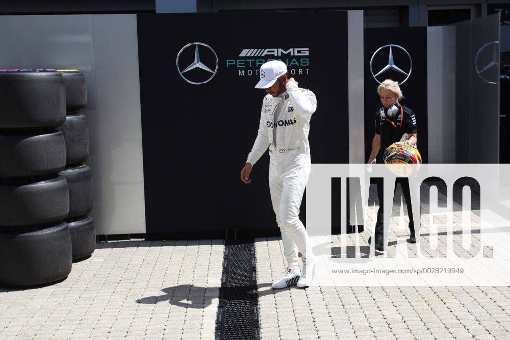 Russian Grand Prix, Sochi 27 - 30 April 2017 29.04.2017 - Free Practice 3, Lewis Hamilton (GBR) Mercedes AMG F1 W08